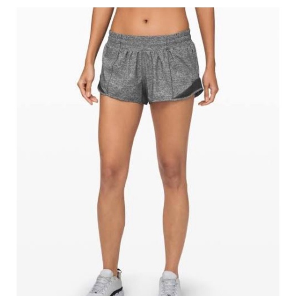 lululemon hotty hot shorts grey size 6 tall